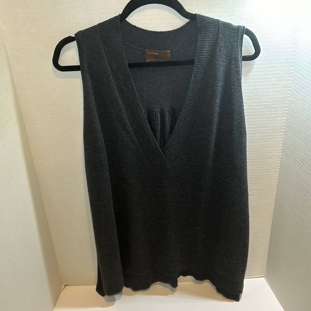 Charcoal grey Kerisma tunic sweater.  Oversized s/m